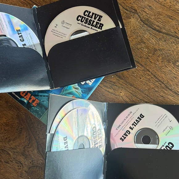 FREE WITH ANY PURCHASE (add to bundle) A novel from the NUMA files: DEVILS GATE - Picture 7 of 7